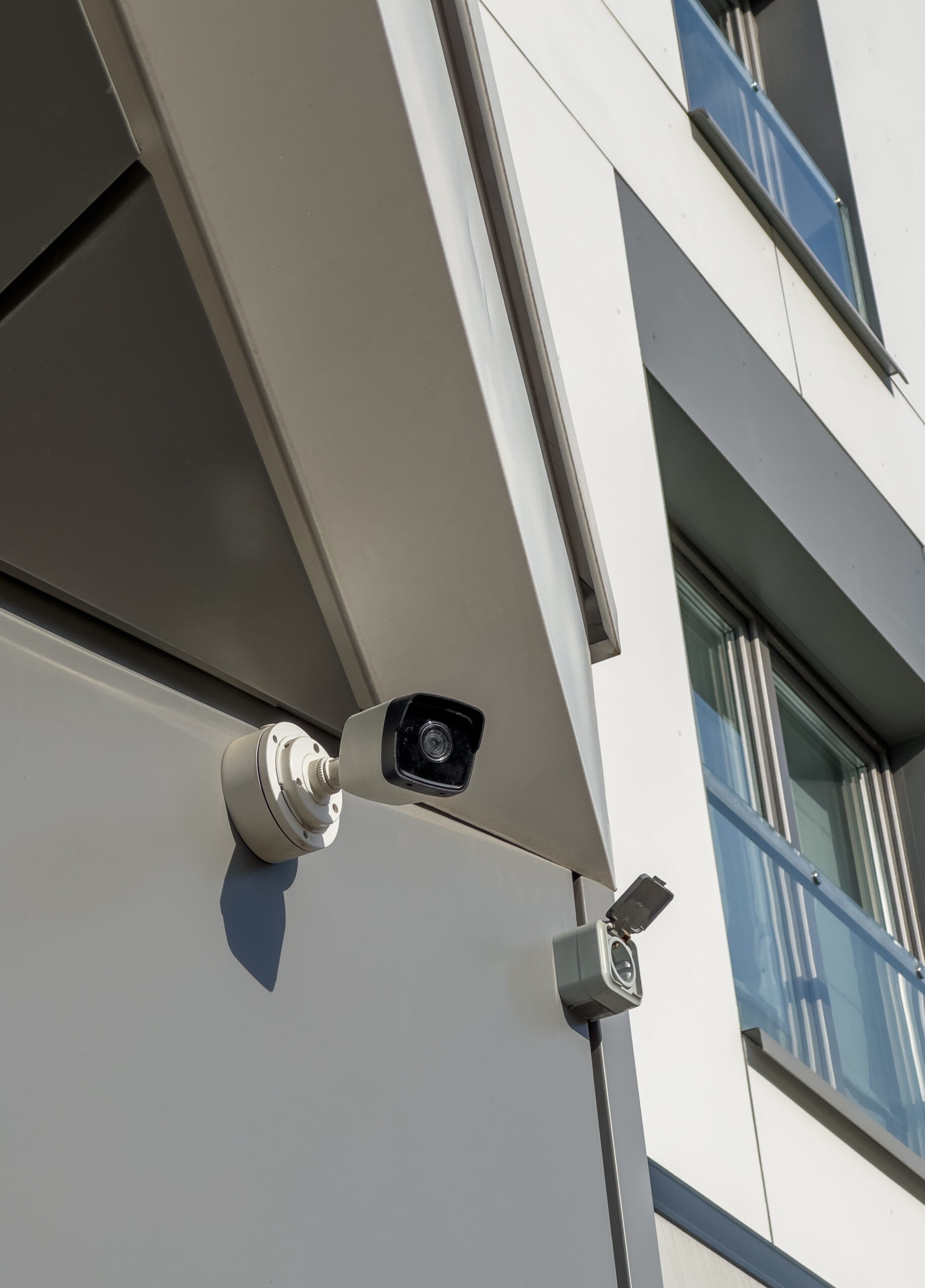 Cámaras de vigilancia para exteriores y accesos